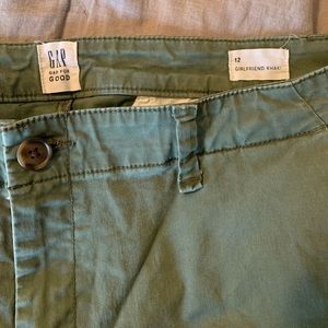GAP Olive Green Girlfriend Khaki